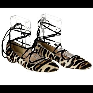 🌹EUC-J.Crew Calf- Hair Print Lace Up Flats🌹